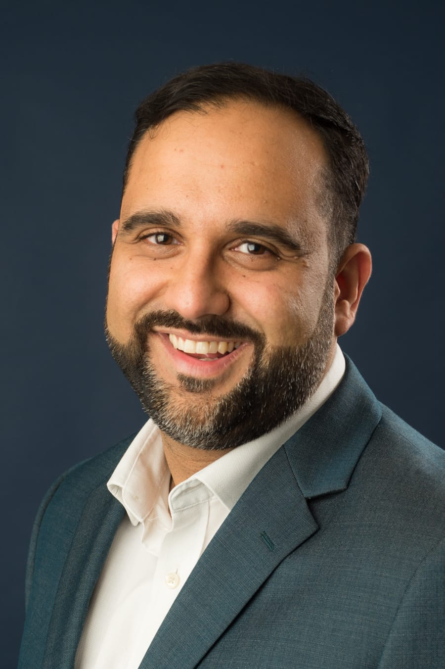 Dr Waqar Kurshid